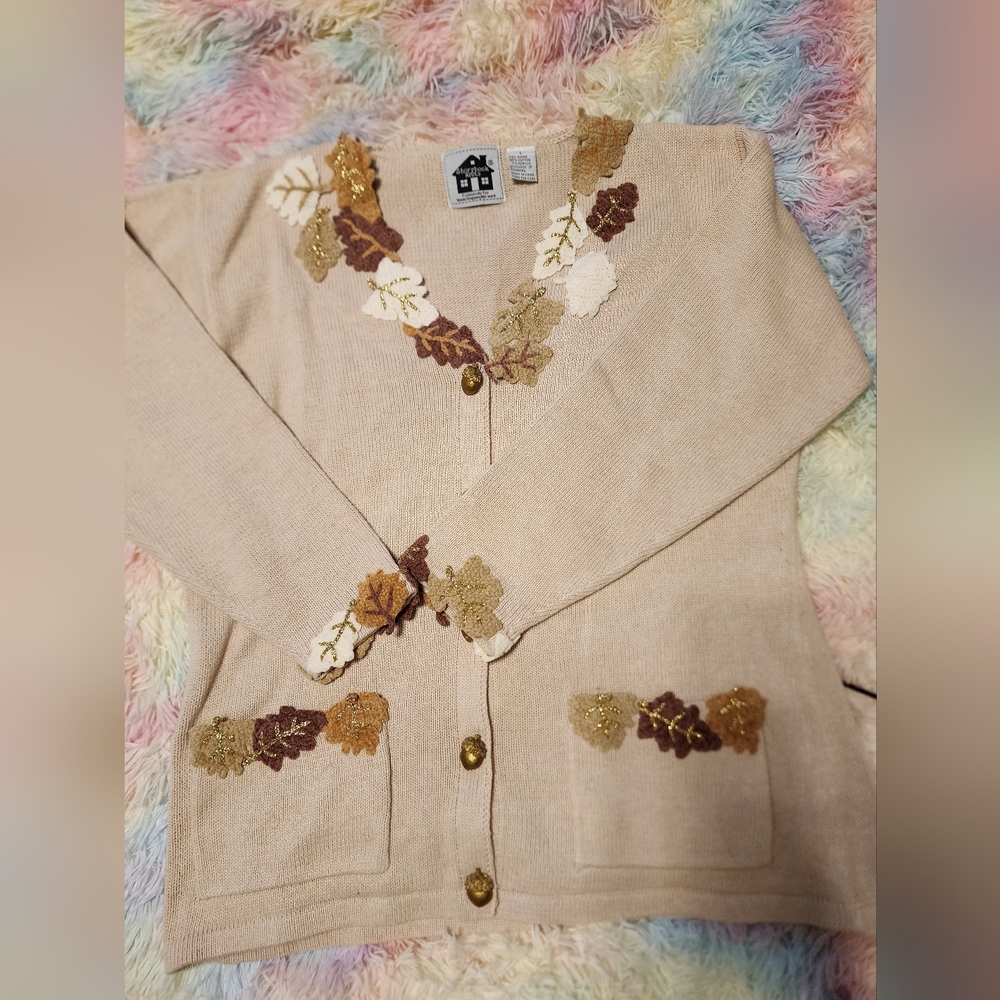 Vintage Storybook Knits Cream Cardigan Leaf Appliqué Button Front Fall Cottageco
